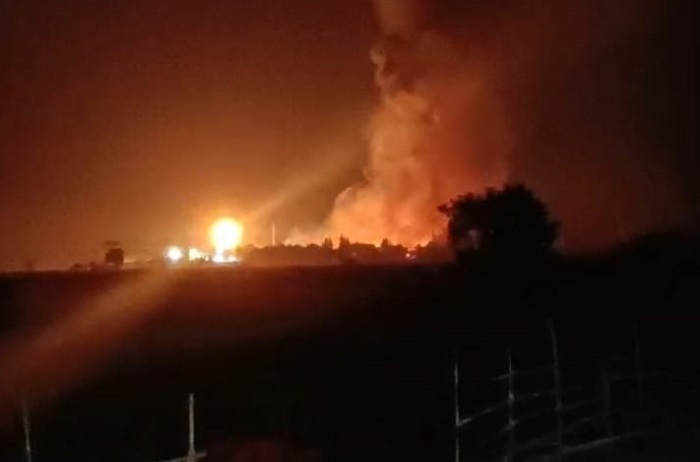 4. Dua karyawan alami luka bakar akibat ledakan hebat di fasilitas PT Pertamina EP Subang. (Dok. Vidio Viral)