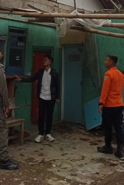Angin Kencang dan Gelombang Pasang: Potret Kerentanan Iklim di Indonesia