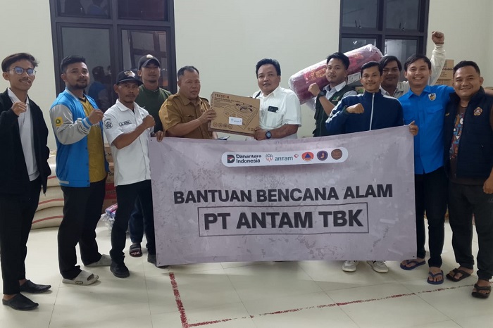 PT Antam UBPE Pongkor telah menyalurkan bantuan logistik bagi korban banjir bandang dan longsor di Kecamatan Cigudeg. (Dok. PT Antam UBPE Pongkor )